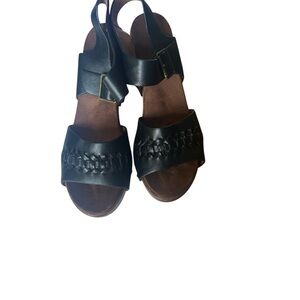 White Mountain Black Woven Heels